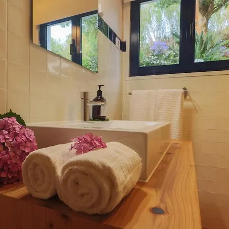 Oceanview Relaxing 3* Mosteiros (Azores)